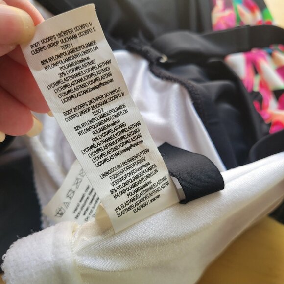 Maxine Hollywood Womens Swim Top 22W Plus Black Built in Bra FLO190XE - Picture 8 of 8